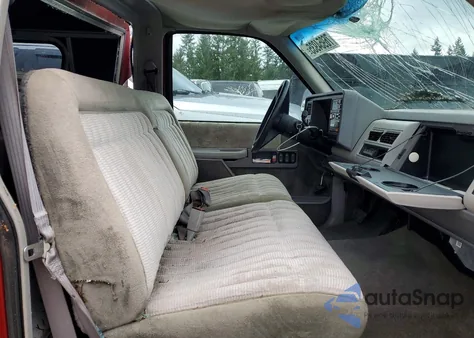 1991 Chevrolet Gmt-400 C2500 z USA, uszkodzony, nr VIN 2GCFC24K2M1106047